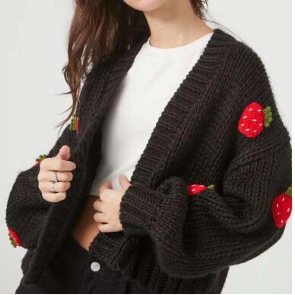 Forever 21 Chunky Knit Strawberry Balloon Sleeve Cardigan Black Slouchy NWT-3X